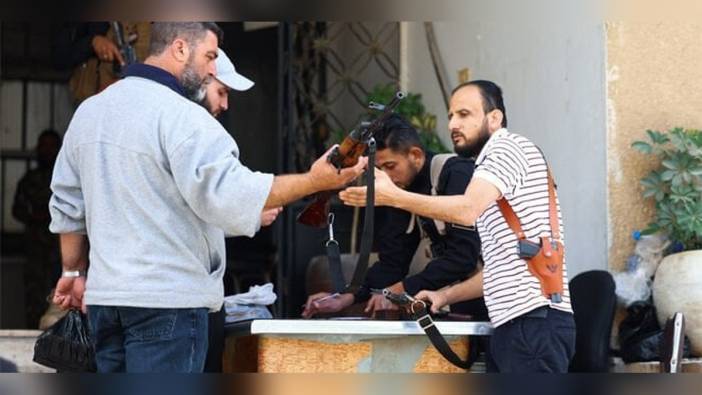 Suriye'deki Dürzi Grupları Ağır Silahlarını Teslim Etmeye Başladı