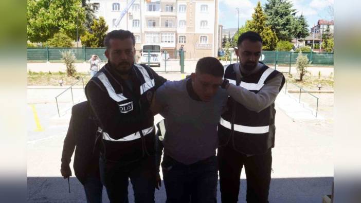 Amasya'da Anne, Alkollü Oğlu Tarafından Bıçaklanarak Öldürüldü