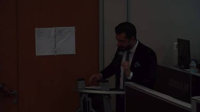 Karşıyaka Belediye Meclisi'nde gerginlik: Adem Öztürk, Mustafa Evsen'e 'ağzını yüzünü dağıtırım' dedi