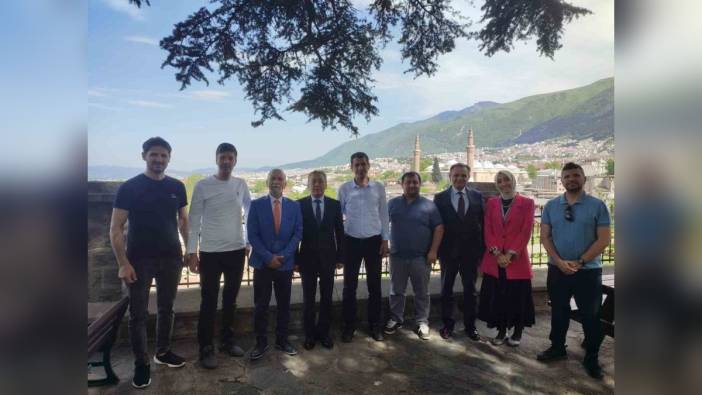 Türkiye genelindeki rehber odası başkanı Bursa'da ziyaretlerde bulundu