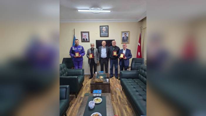 Kars'ta yılın şoförlerine plaket verildi