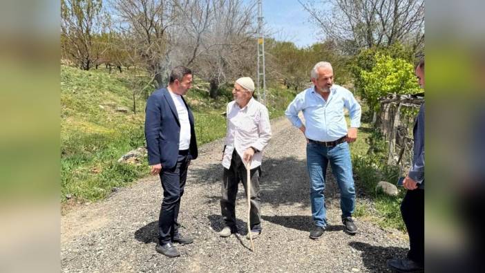 Ulutaş, Akçadağ'da yol çalışmalarını inceledi