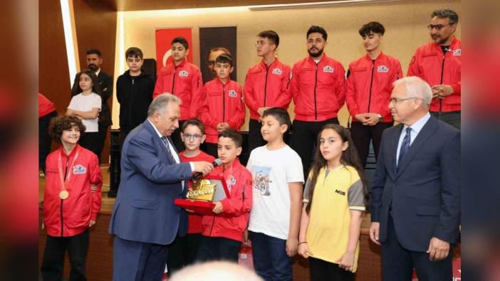 Talas Belediyesi'nden TEKNOFEST başarısına övgü