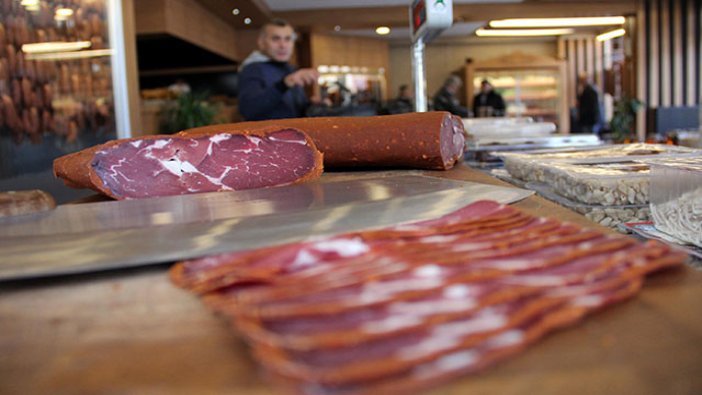 Pastırma cep yakıyor