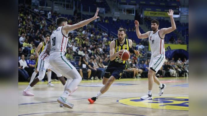 Fenerbahçe Beko, Karşıyaka'yı 78-67 yenerek liderliği garantiledi