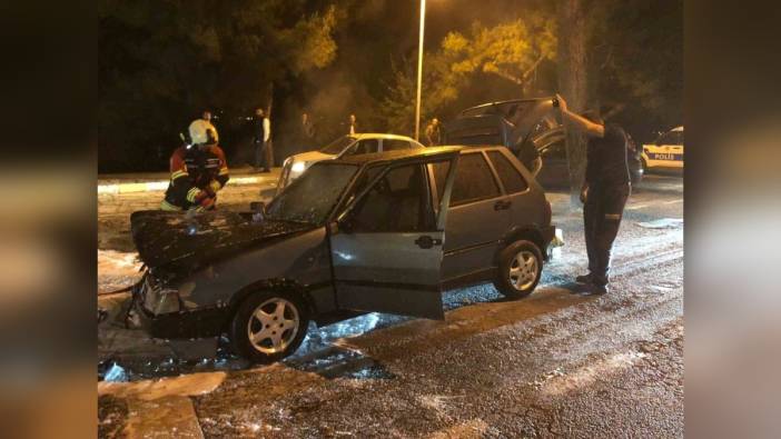 Ayvalık'ta park halindeki araçta yangın çıktı