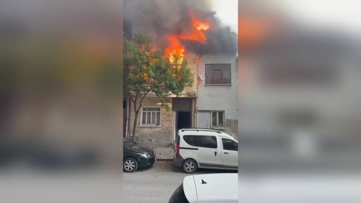 Darıca'da yangın üç eve sıçradı, iki itfaiye eri yaralandı