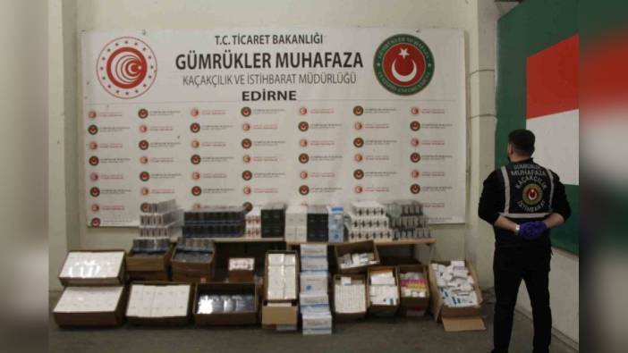 Kapıkule'de milyonlarca lira değerinde kaçak elektronik sigara ve ilaç ele geçirildi