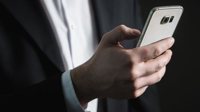 İzinsiz reklam mesajı gönderen doktora 50 bin lira ceza