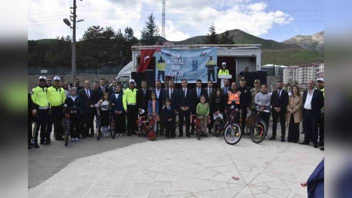 Bitlis'te trafik güvenliği haftası etkinlikleri düzenlendi