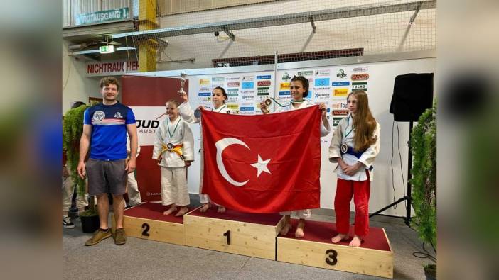 Yunusemre Belediyespor, Avusturya'dan kupalarla döndü