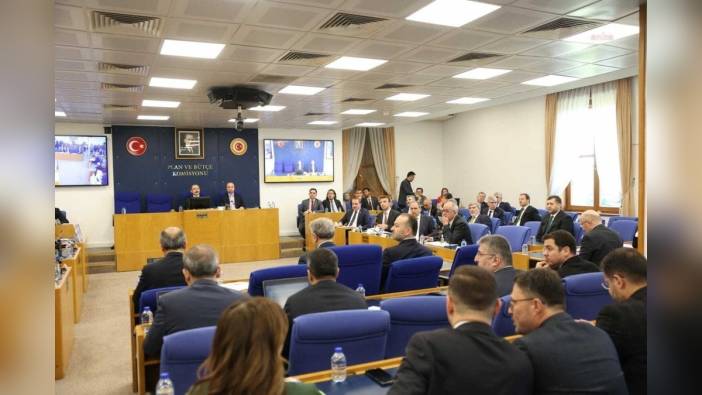 TRT ve bazı kamu kurumlarına ilişkin kanun teklifi kabul edildi