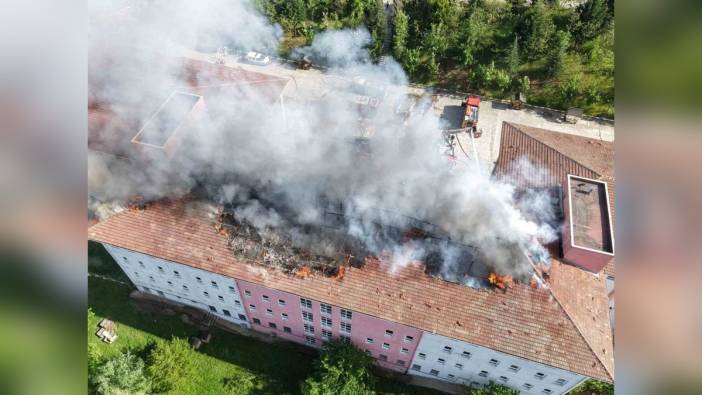 İzmit'te Şehit Özcan Kan Fen Lisesi'nde yangın