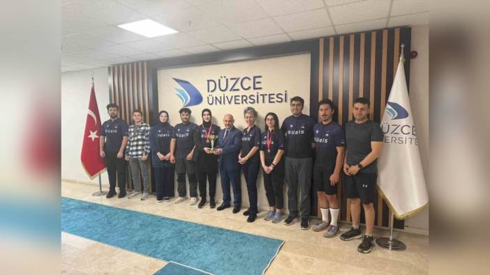 Düzce Üniversitesi bisiklet topluluğu, ODTÜ dağ bisikleti yarışında üçüncü oldu