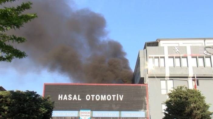 Bağcılar'da fabrika yangını söndürüldü