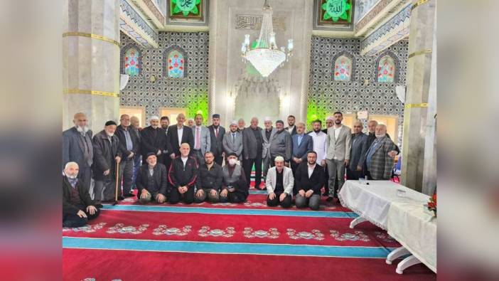 Erzurum'da din görevlileri hafızlık yarışmasında yarıştı