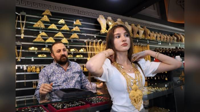 Van'da aşiret düğünlerinde altın yerine imitasyon takı tercih ediliyor