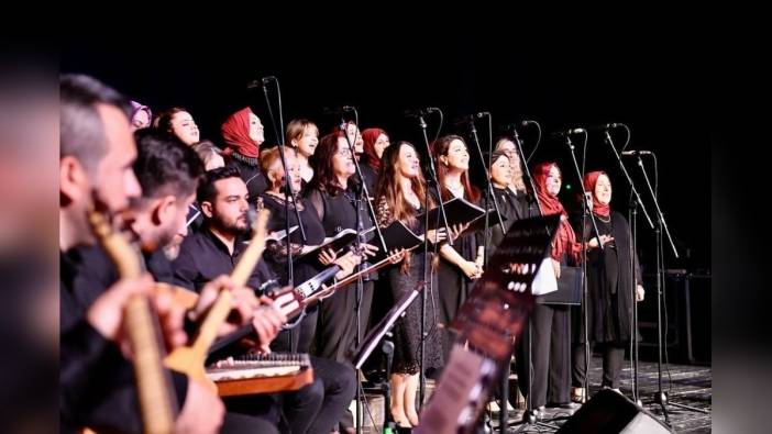 Yeşilyurt Kadın Korosu'ndan Anneler Günü konseri