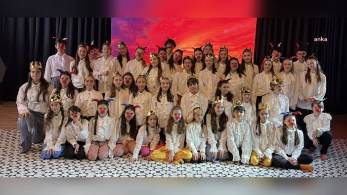 Shakespeare'in beş büyük tragedyasını sahneye taşıyan Spiritua, Grand Pera Emek Sahnesi’nde izleyiciyle buluşacak