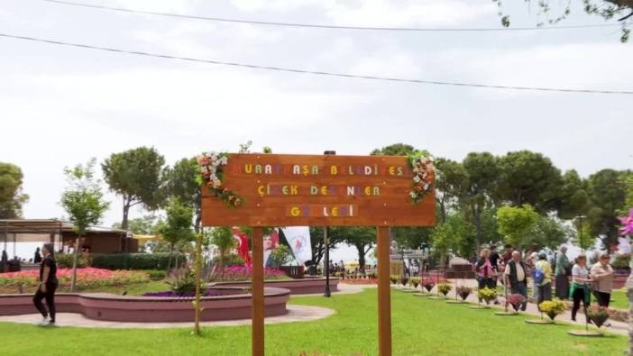 Muratpaşa Belediyesi’nden renkli çiçek desenleri günleri