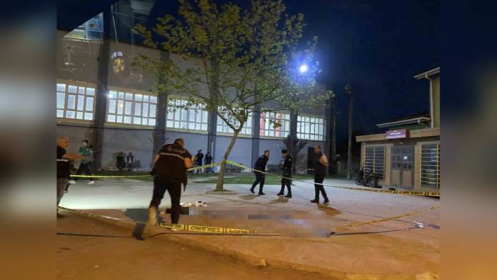 Arifiye'de bıçaklı kavga: 15 yaşındaki çocuk, 17 yaşındaki çocuğu yaraladı