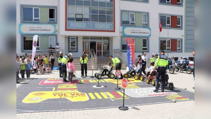 Kütahya'da öğrencilere trafik eğitimi