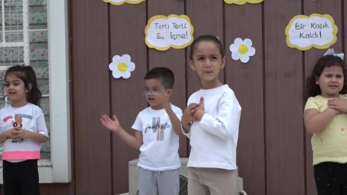 Bornova'da Anneler Günü coşkuyla kutlandı