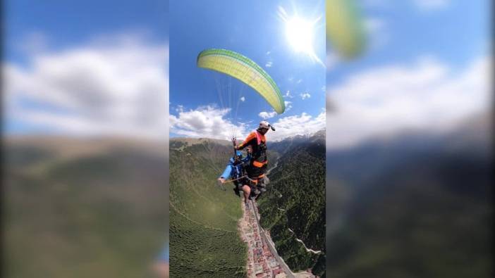 Uzungöl'de Yamaç Paraşütü Gösterisi: Serbest Atlayış