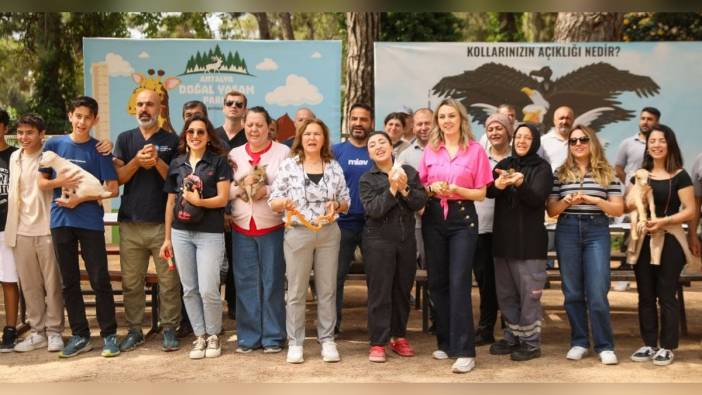 Antalya Doğal Yaşam Parkı'nda 'Anneler Günü' kutlaması: Annesiz hayvanlar öğrencilerle buluştu