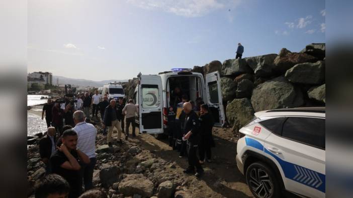 Akçaabat'ta iki genç, denize girerken boğuldu