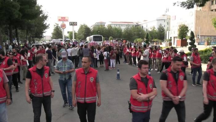 Diyarbakır'da kadınlar 'Aile Yılı' kararına yürüyüşle tepki gösterdi
