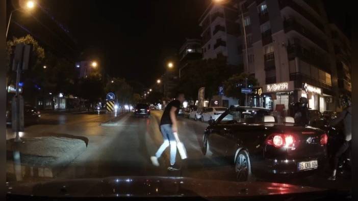 İzmir Karşıyaka'da trafikte döner bıçaklı kavga