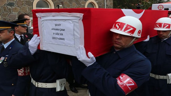 Şehit Piyade Er Ayhan Çam, gözyaşlarıyla son yolculuğuna uğurlandı