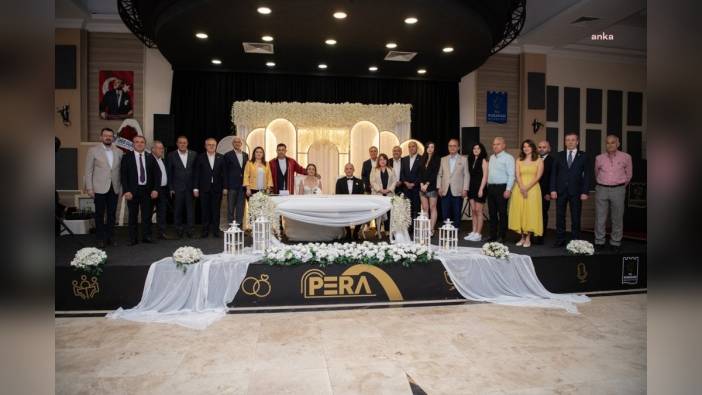 Kuşadası Belediye Başkanı Günel, Milletvekili Bayraktutan'ın oğlunun nikahını kıydı: Evlilik iki tarafın da özverisiyle sürer