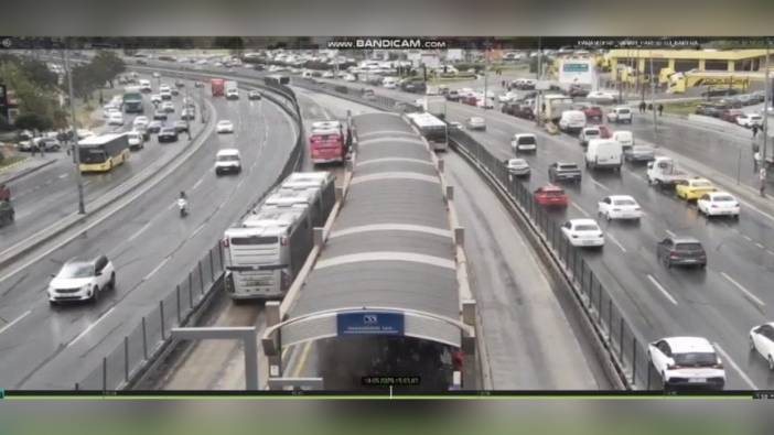 İstanbul'da metrobüs kazası: 1 ölü, 20 yaralı