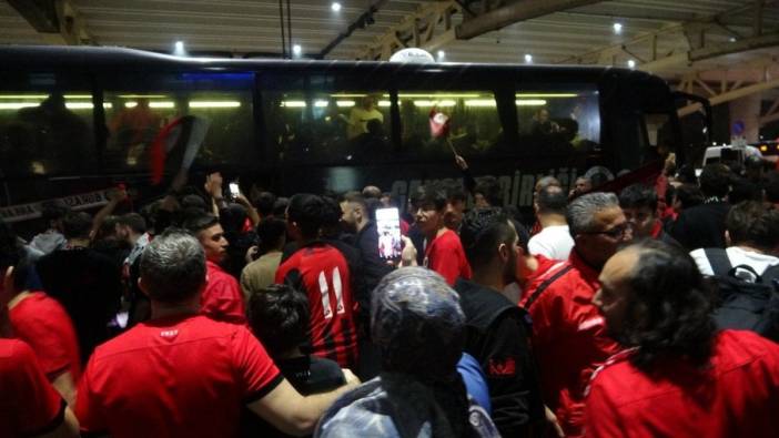 Gençlerbirliği, Süper Lig'e yükseldi: Başkent ekibi, dört sezon sonra yeniden Süper Lig'de