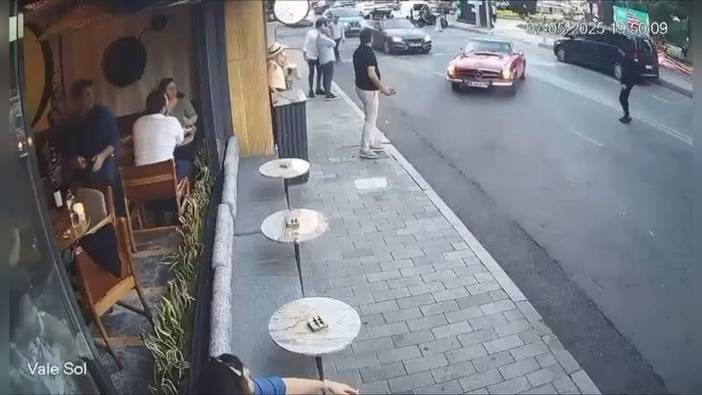 Beşiktaş Kuruçeşme'de Vale Kazası: Klasik araç park halindeki araca çarptı