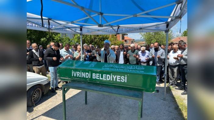 Çanakkale’deki trafik kazasında hayatını kaybedenler son yolculuklarına uğurlandı