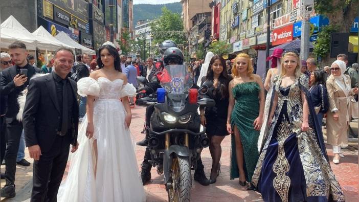Karabük'te berberler ve kuaförler günü coşkuyla kutlandı