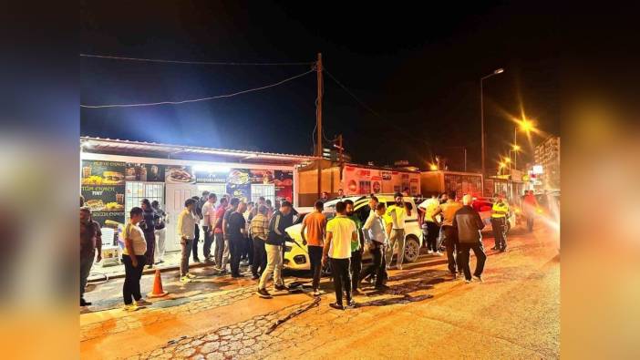 Hatay'da trafik kazası: Park halindeki otomobilin üzerine çıktı