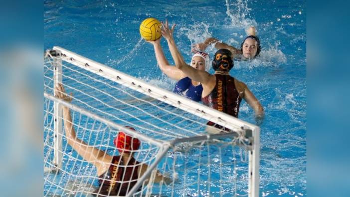 İzmir Büyükşehir Belediyesi Kadın Sutopu Takımı: Şampiyonluk serisinde ilk galibiyet