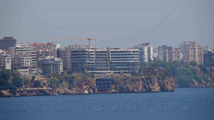 Antalya Valisi Şahin: Falezlerdeki tüneller eski yapılar