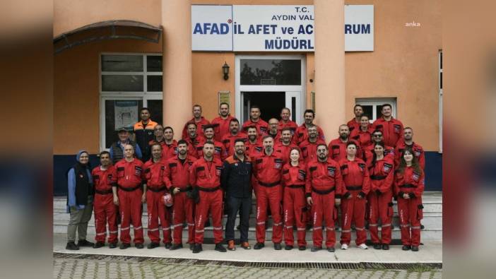 Kuşadası Belediyesi arama kurtarma ekibi: Afet eğitimini başarıyla tamamladı