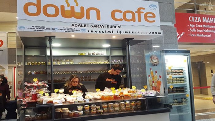 İstanbul Adalet Sarayı'nda 'Down Cafe' açıldı