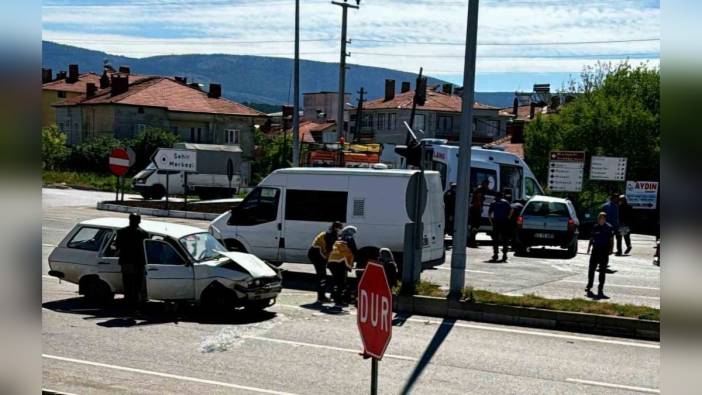 Kütahya'da trafik kazası: Beş yaralı