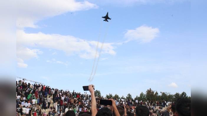 Malatya'da SOLOTÜRK gösterisi: İnönü Üniversitesi'nin 50. yılında nefesler tutuldu