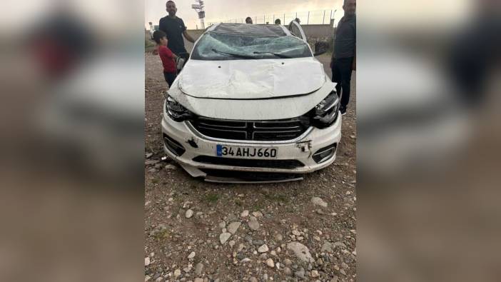 Diyarbakır'da otomobil uçtu: Üç yaralı