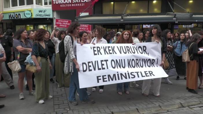 İzmir'de kadınlar ve feminist gruplar: Kadın, çocuk ve hayvan cinayetlerine karşı mücadeleye devam ediyoruz