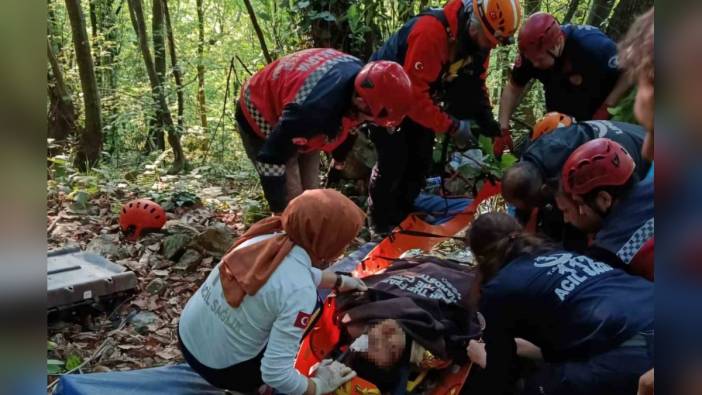 Sapanca'da UTV şarampole devrildi: İki yaralı