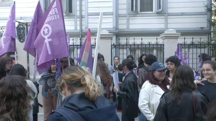 Kadıköy'de Nagihan Uyğur protestosu: Aileye feda olmayacağız